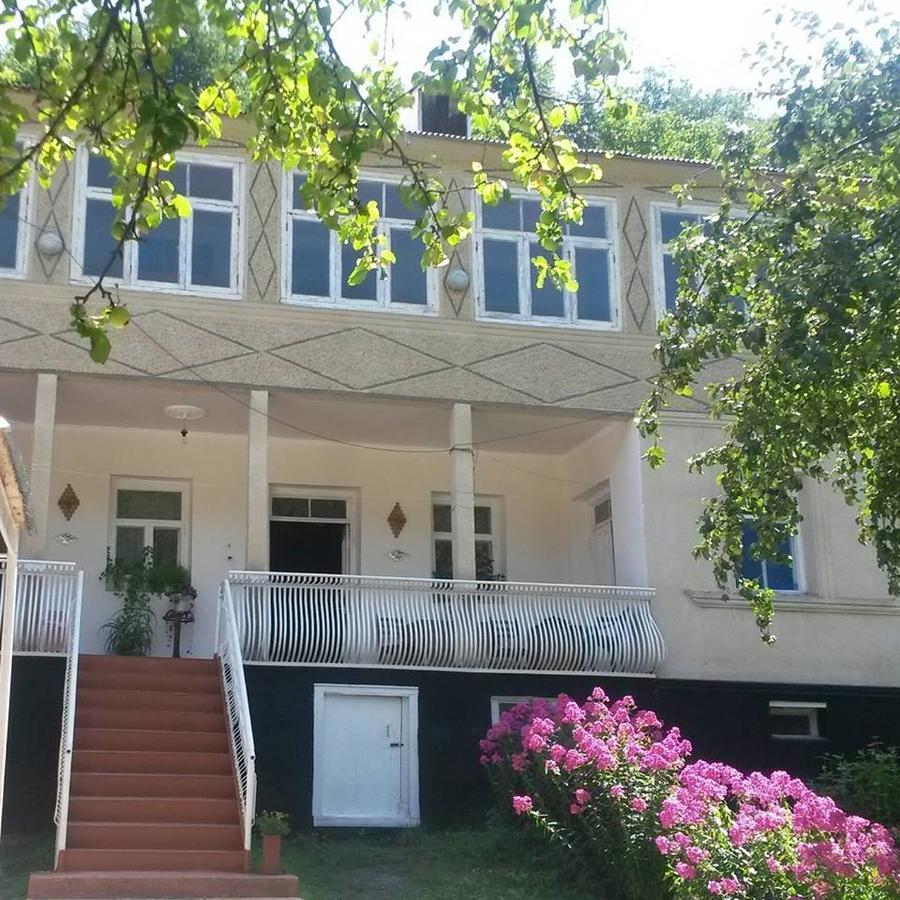 Ushba Hotel เมสเตีย ภายนอก รูปภาพ